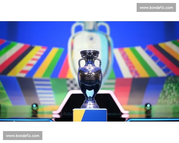 高清流畅足球赛事直播APP下载畅享实时精彩对决全程不漏每一球 - 副本 (4) - 副本 - 副本 - 副本 - 副本 - 副本